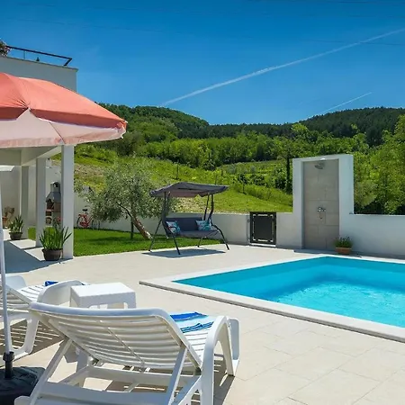 Cozy In With House A Panoramic View Tatil Evi *