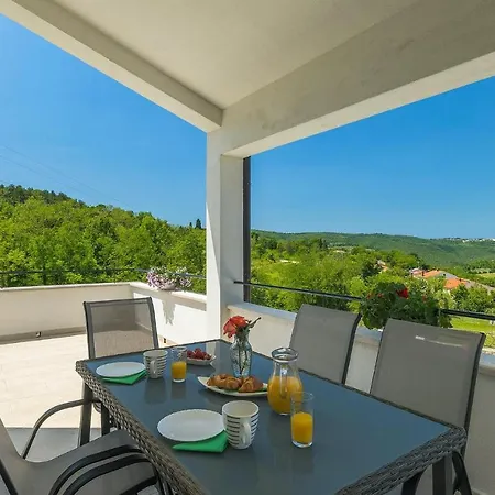 Cozy In With House A Panoramic View * Motovun